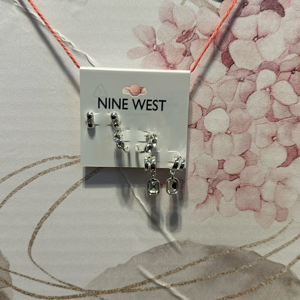 Nine West mini earring set